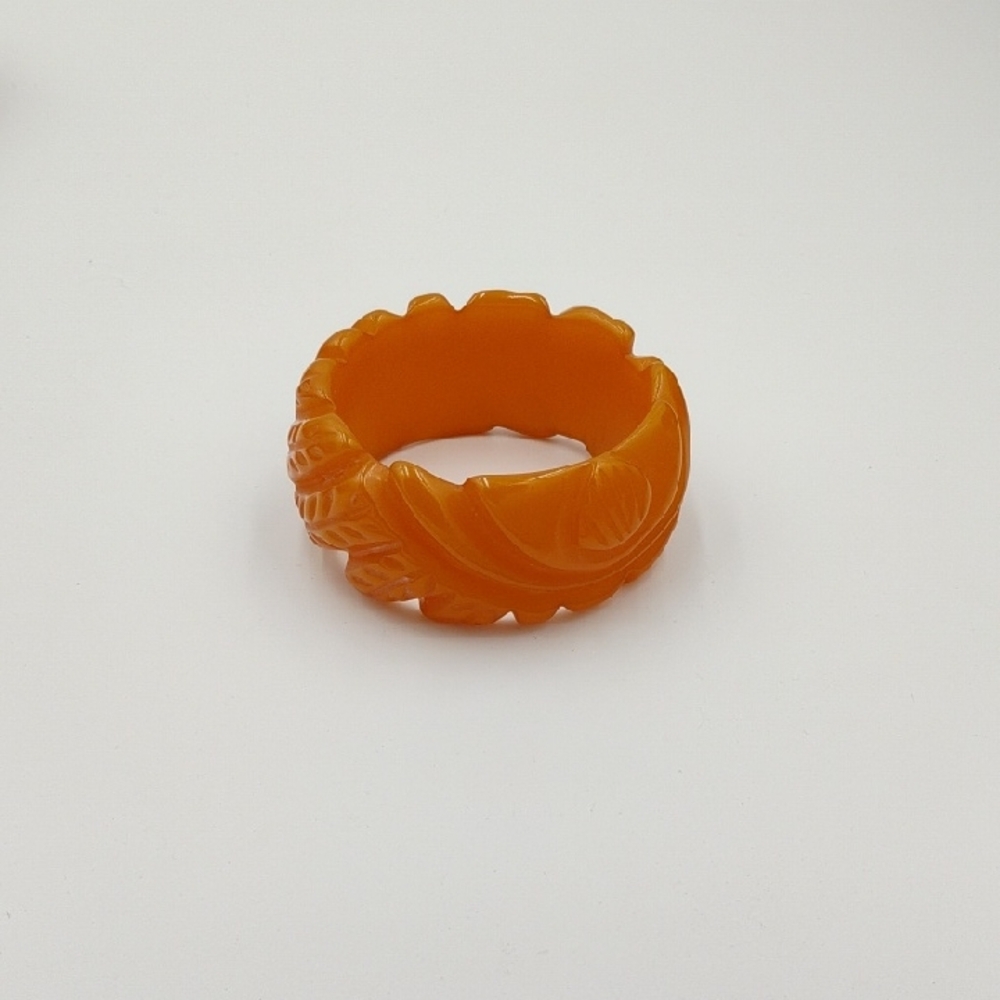 Vintage Bakelite Bangle Bracelet